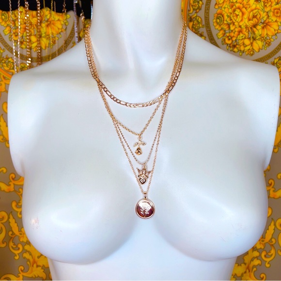 louis xiv jewelry Jewelry - Angel 👼🏻 rose 🌹 4 layer gold plated necklace